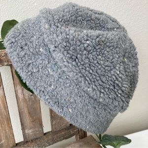 MINIMALIST BLACK CANYON WOOL BLEND GREY BEANIE HAT